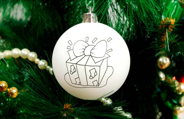 Мастер-класс «Роспись новогоднего шара»